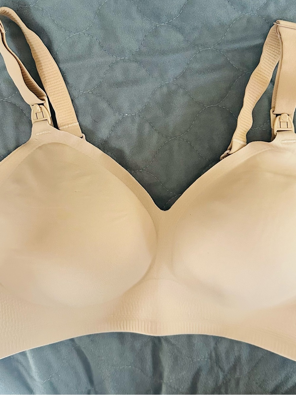 Seamless Wireless Nursing Bra - Nude Size L Pre Owner